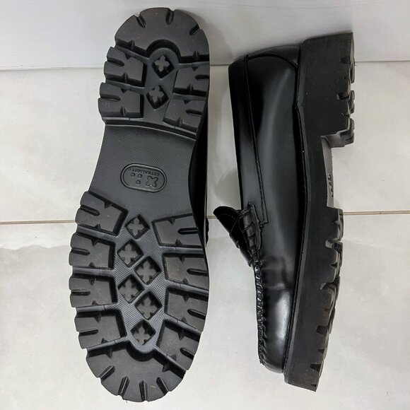 G.H. Bass & Co. Black Leather Loafers - Picture 4 of 6